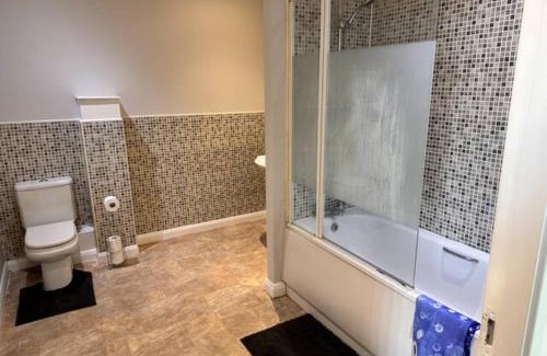 Manchester Hotel | Crystal Home