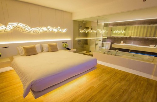 Hat Yai Hotel | Crystal Hotel Hat Yai