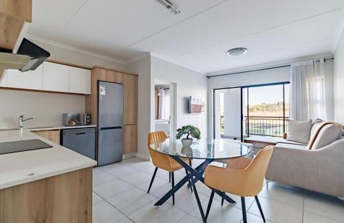 Tshwane Apartment | Crystal Lagoon lifestyle holiday