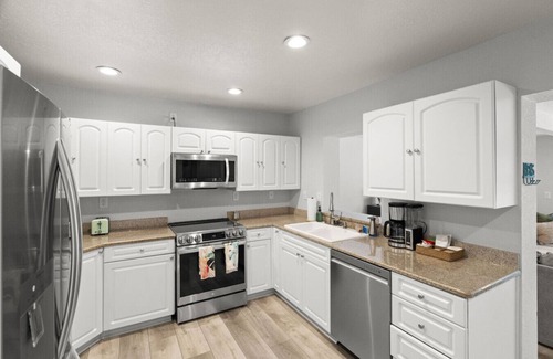 Clearwater House | Crystal Palms | Pool, Hot Tub, Game Room