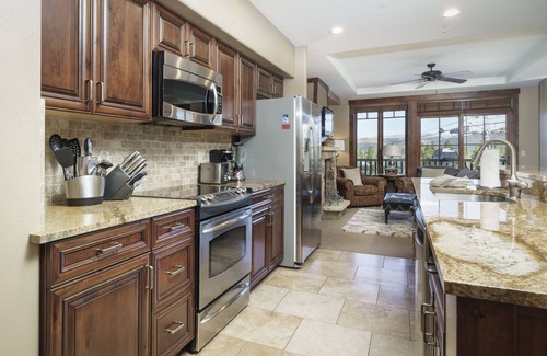 Breckenridge Condo | Crystal Peak - Paradise with Spectacular Views, Steps To Peak 7, Hot Tubs, and Gondola on-site