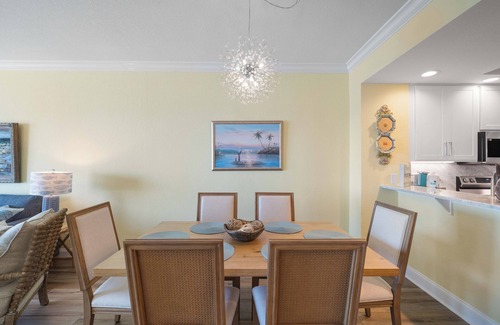 Gulf Shores Condo | Crystal Shores 905 by Liquid Life