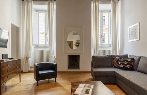 Rione V Ponte Apartment | CS Navona/Castel S. Angelo Apartment