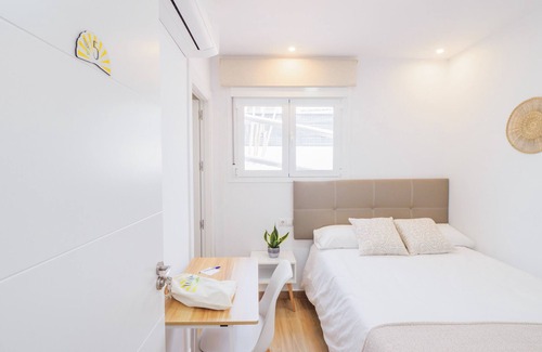 Torre de Benagalbon Bed & Breakfast | Cubo's Hostal William's Sunny 5 with Breakfast/free wifi/air conditioning