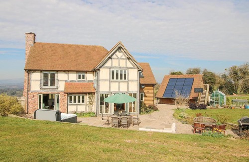 Tenbury Wells House | Cuckoo Pen Cottage