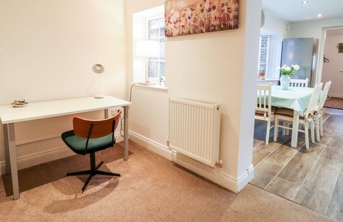 Dalbury Lees Cottage | CULLAND COTTAGES WEST, pet friendly, with open fire in Brailsford