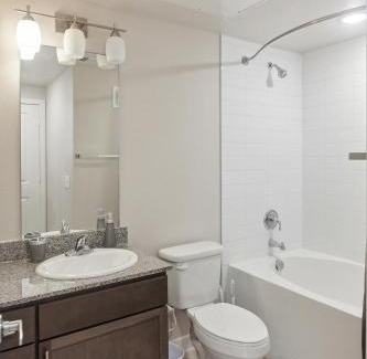 Southeast Houston Apartment | Cullen 3211 I New Construction 2bd Apt I Gated