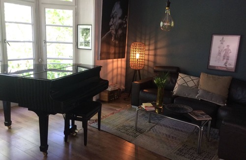 Saint-Jean Bed & Breakfast | Cultural city center, close to the sea, close to Spain and the mountains.