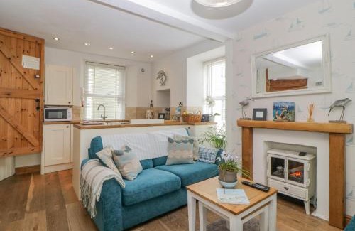 Looe House | Curlews Cottage