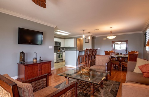 Ko Olina House | Custom Furnished 3 Bed, 2 Bath Townhome in Gated Community (KoK 1047B)