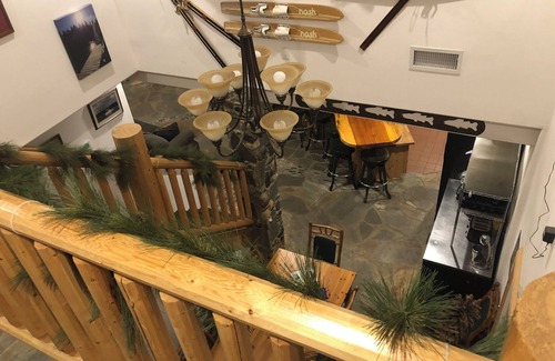 Peninsula Village Cabin | Custom Home in Almanor Pines