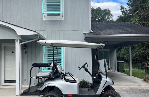 Emerald Isle House | Cute 2-bedroom home in Emerald Isle w/free beach parking, golf cart included.