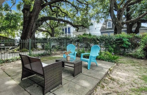 Treme Apartment | Cute 2Bed Apt with patio close to French Quarter, with gated parking include