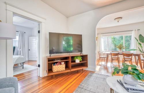 King House | Cute & Comfortable Portland Home with 91 WalkScore