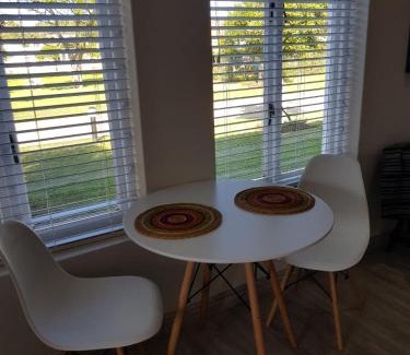 Keurboomstrand Apartment | Cute condo with garden and BBQ