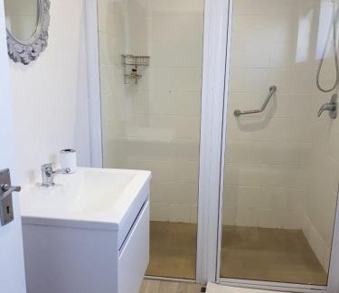 Keurboomstrand Apartment | Cute condo with garden and BBQ