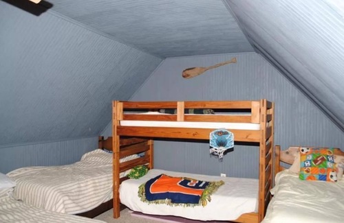 Houghton Lake Heights Cabin | Cute, Cozy, Fun cabin for all to enjoy