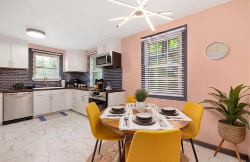 Kingsport House | Cute & Cozy Kingsport Home - 3 Bedroom - Close to Hospitals, Eastman, Downtown