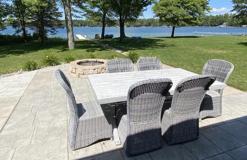 Lewiston House | Cute lake house on West Twin Lake