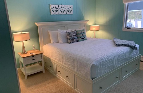 Lewiston House | Cute lake house on West Twin Lake