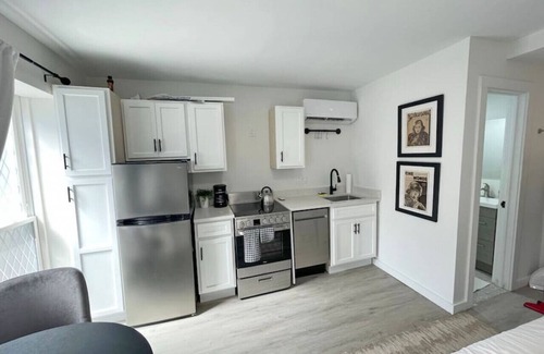 Over-the-Rhine Apartment | Cute Microapartment Walkable to Everything
