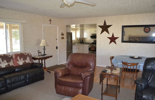 Creston House | Cute Ranch Home in Wine Country