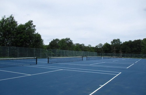 Gouldsboro House | CUTE RV Camper PET friendly with POOL LAKE Firepit and many more amenities