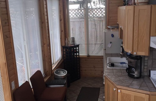 Genesee Cottage | Cute West Seattle Cottage