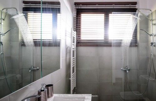 Anavyssos Villa | Cyan Villa