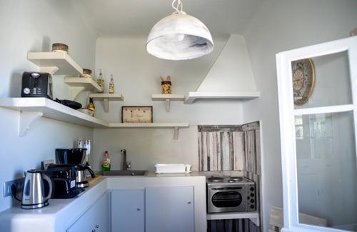Oia Villa | Cycladic apartment with jacuzzi