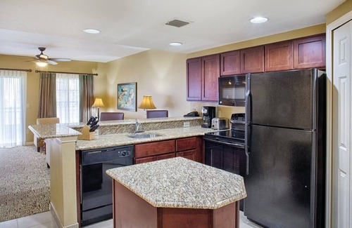 Kissimmee Resort | Cypress Palms Resort 2 Bedroom with HOT TUB/POOL!