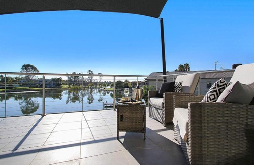 Mulwala House | Cypress Townhouse 23 - Mulwala