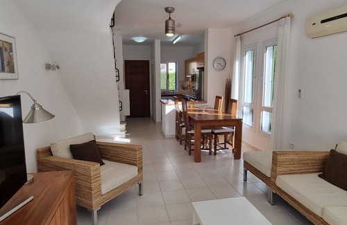 Polis House | Cyprus, 2 beds ensuite, pool, patio, wifi, parking