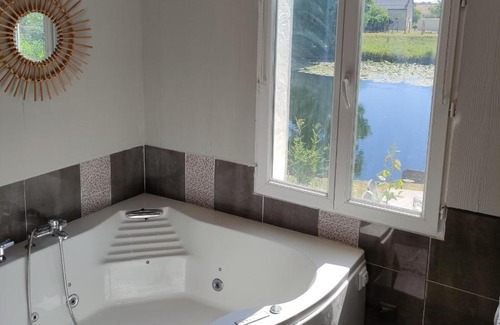 Les Roches-l'Eveque House | Détente au bord du Loir - Gîte 2