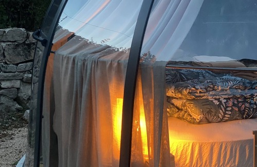 Varennes-sous-Dun Cabin | Dôme Transparent Hébergement Insolite