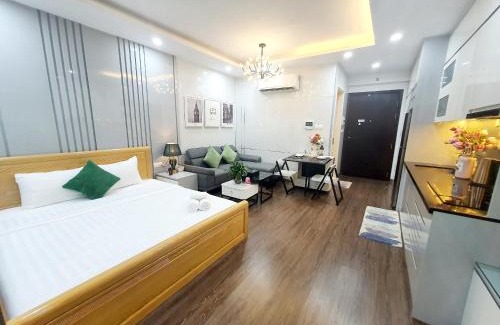 Trung Hoa Nhan Chinh Apartment | D'Capitale Studio Luxury Apt #Jerry's House