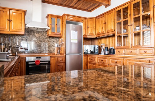 Mellieħa Heights Villa | D View 4 You