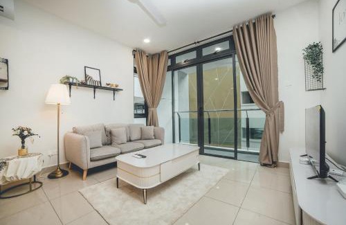 Central District Apartment | D Wah Retreat Botanika 3BR 8pax Mahjong table by Our Stay