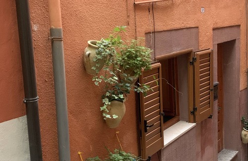 Bosa Historic Centre House | Da Ida Cozy little house in the historic center of Bosa with pets allowed