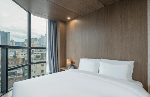 Dongseong-ro Hotel | Daegu Dongseongro Giant Hotel