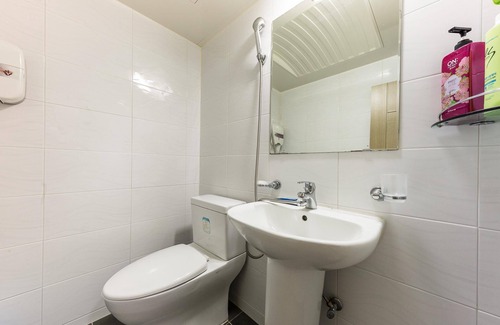 Dong-gu Hotel | Daejeon Yongjeon Sol-b