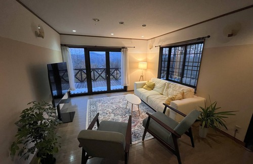 Akakura Onsen Cabin | Daiju Myoko