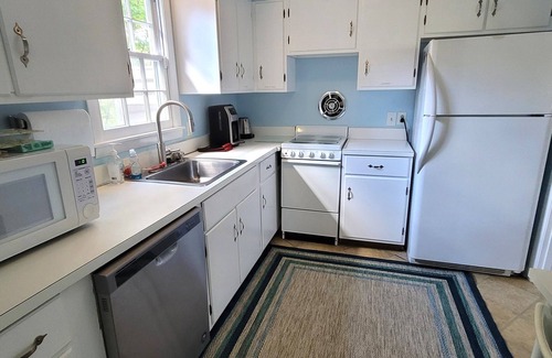 North Shores House | DAILY Activities. LINENS INCLUDED*! NORTH SHORES/COMMUNITY POOL/2 BLOCKS TO OCEAN -