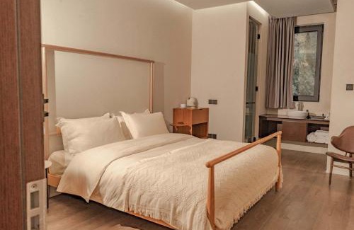 Dali Town Hotel | Dali Mountain and Lake View Hotel