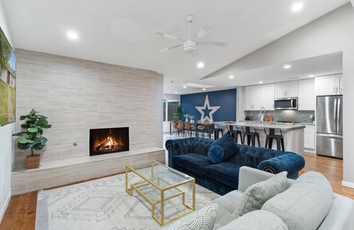 Northwest Dallas Apartment | Dallas Retreat: Modern Design