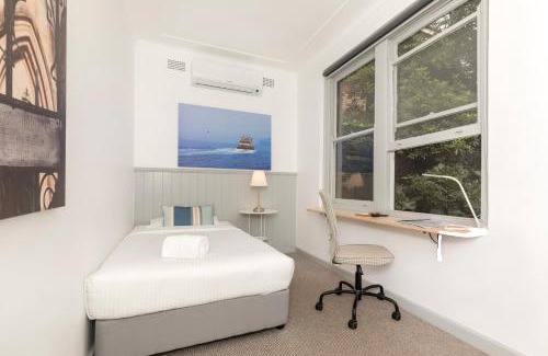 North Sydney Hotel | Dalziel Lodge