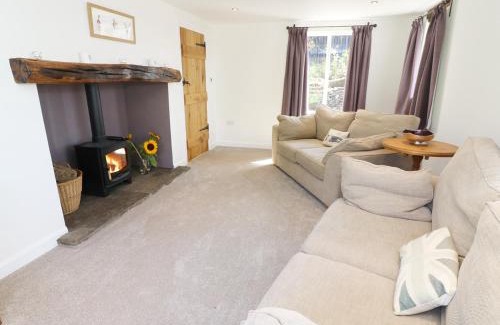 Casterton House | Damson Barn