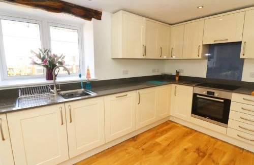 Casterton House | Damson Barn