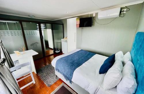 Thohoyandou Cabin | Damview Eco Lodge & Spa