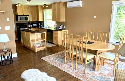 Anglemont Cabin | Dancing Waters Lakehouse - Semi Waterfront - Shuswap Vacations and Sledding Accommodation